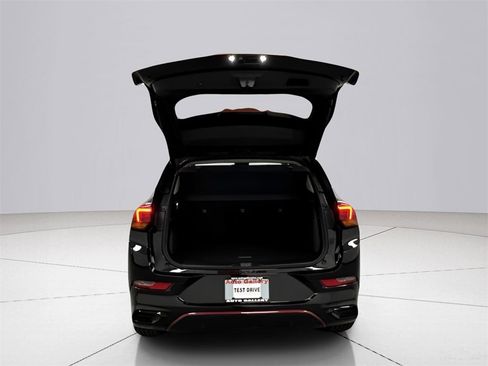 Used 2022 Buick Encore GX Essence w/ Sport Touring Package image 19