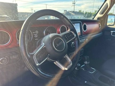 Used 2021 Jeep Wrangler Unlimited Rubicon AWD/4WD image 10