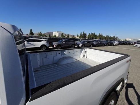 Used 2024 Chevrolet Silverado 2500 LT w/ Convenience Package AWD/4WD image 3