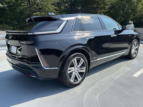 Used 2024 Cadillac Lyriq Tech AWD/4WD image 5