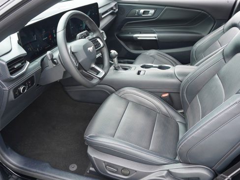 Used 2024 Ford Mustang GT Premium image 15