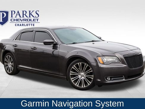 Used 2014 Chrysler 300 S image 1