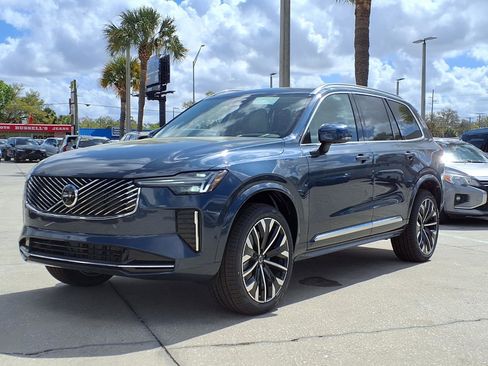 New 2026 Volvo XC90 B6 Ultra w/ Protection Package Premier AWD/4WD image 3