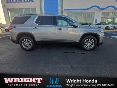Used 2023 Chevrolet Traverse LT