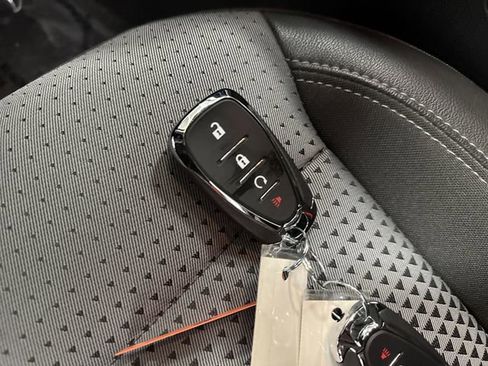 Used 2024 Chevrolet Trax LT w/ Driver Confidence Package image 25