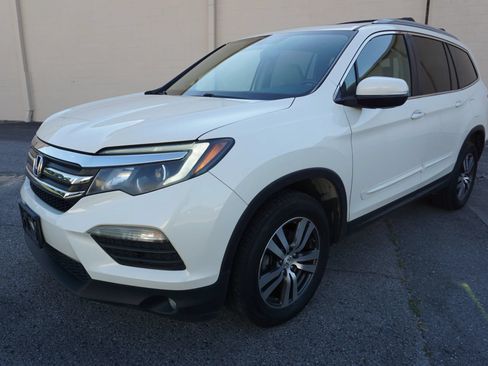 Used 2017 Honda Pilot EX-L image 4