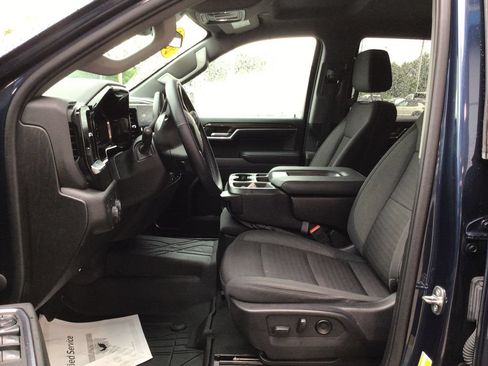 Used 2022 Chevrolet Silverado 1500 RST AWD/4WD image 23
