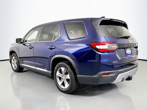 Certified 2025 Honda Pilot EX-L image 7