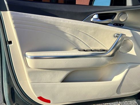 Used 2023 Kia Stinger GT2 image 13