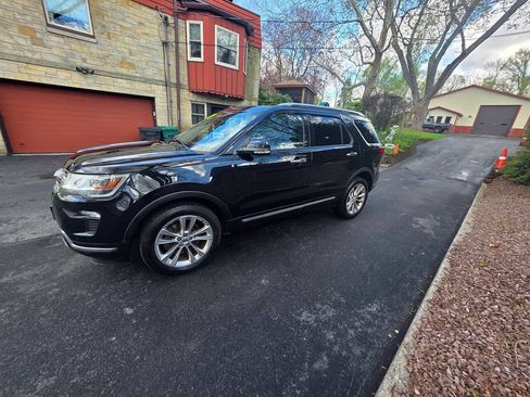 Used 2019 Ford Explorer Limited w/ Class III Trailer Tow Package AWD/4WD image 4