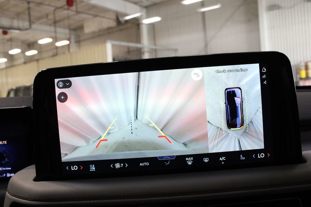 New 2027 Lincoln Aviator Reserve AWD/4WD image 4
