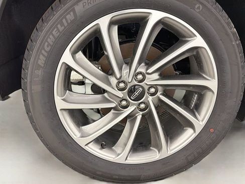 New 2026 Lincoln Corsair Premiere image 33