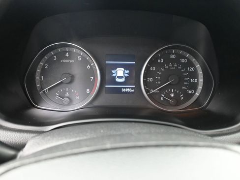 Used 2019 Hyundai Elantra GT image 12