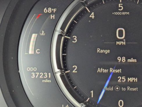 Used 2022 Lexus IS 350 F Sport image 10