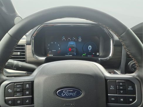 Used 2025 Ford F150 Lariat w/ Equipment Group 501A Mid AWD/4WD image 19