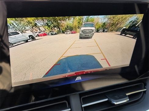 Used 2025 Chevrolet Trax LT w/ LT Convenience Package image 31