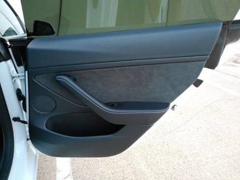 Used 2023 Tesla Model 3 Standard Range RWD image 23