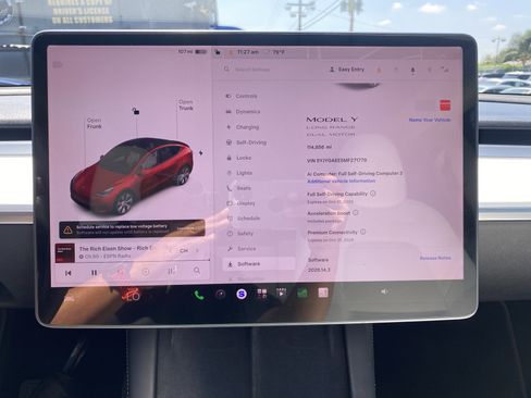 Used 2021 Tesla Model Y Long Range AWD/4WD image 26