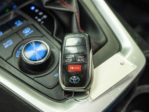 Used 2022 Toyota RAV4 XSE image 31