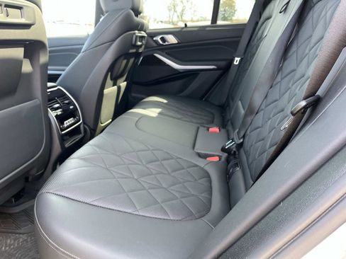Used 2023 BMW X5 xDrive45e w/ Executive Package image 17