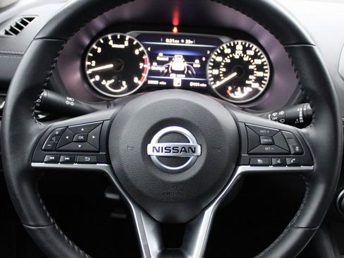 Certified 2021 Nissan Sentra SV image 26