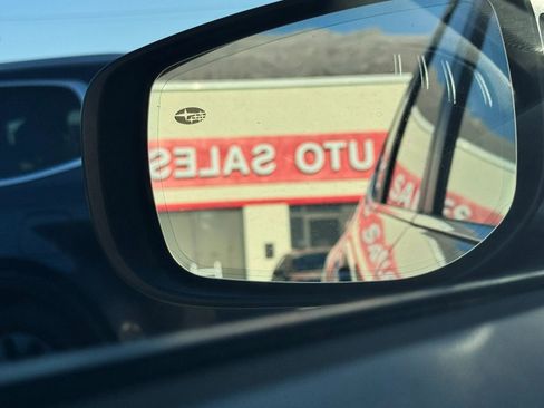 Used 2022 Subaru Ascent Limited w/ Technology Package image 15