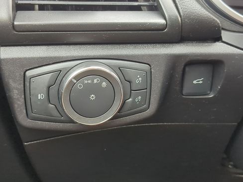 Used 2017 Ford Fusion Energi Titanium FWD image 16