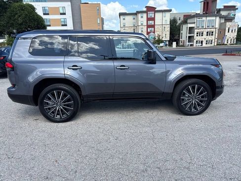 Certified 2025 Lexus GX 550 w/ Accessory Package (Z1) AWD/4WD image 6