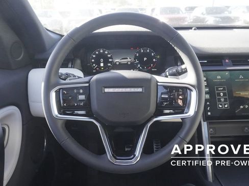 Used 2025 Land Rover Discovery Sport Dynamic SE image 10
