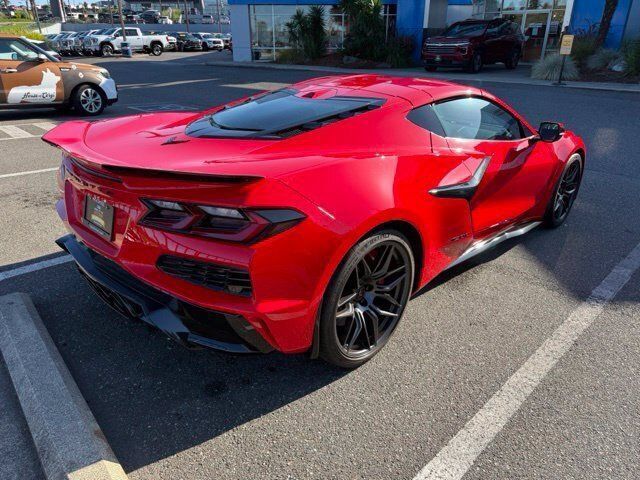 Used 2024 Chevrolet Corvette Z06 w/ Stealth Interior Trim Package RWD image 7