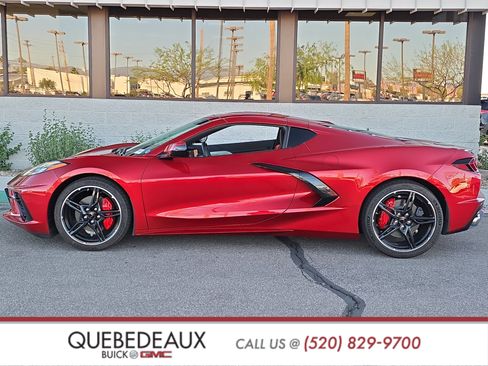 Used 2021 Chevrolet Corvette Stingray Preferred Cpe w/ Engine Appearance Package image 4