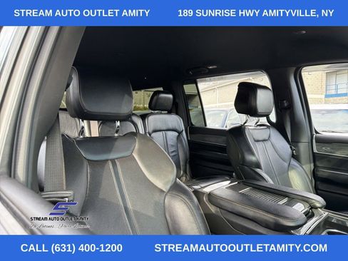 Used 2022 Jeep Wagoneer Series III image 13