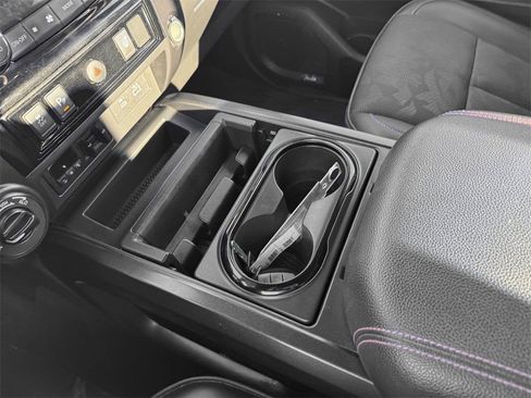 Used 2021 Nissan Titan PRO-4X w/ Pro-4x Utility Package image 23