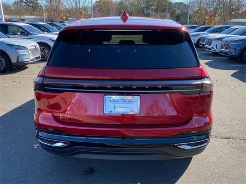 New 2026 Lincoln Nautilus Premier image 29