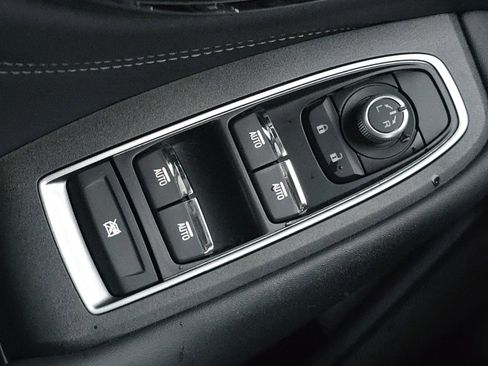 Used 2023 Subaru Outback Limited image 16