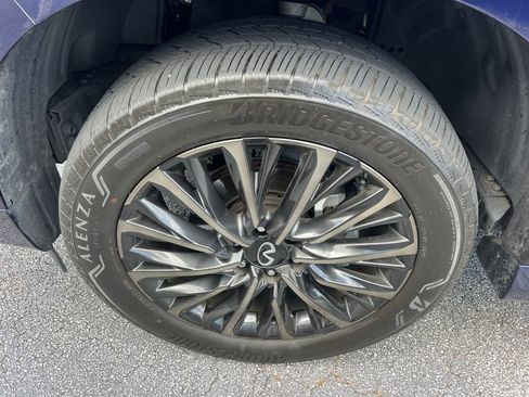 Used 2025 INFINITI QX80 Autograph AWD/4WD image 9