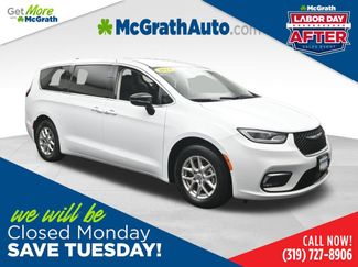 Used 2024 Chrysler Pacifica Touring-L FWD video 1