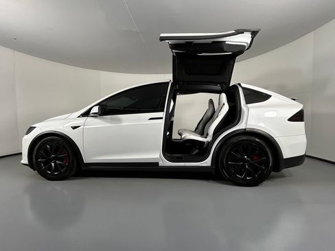 Used 2023 Tesla Model X Plaid AWD/4WD image 4