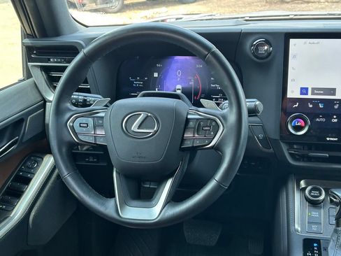 Used 2024 Lexus GX 550 w/ Accessory Package (Z1) AWD/4WD image 48