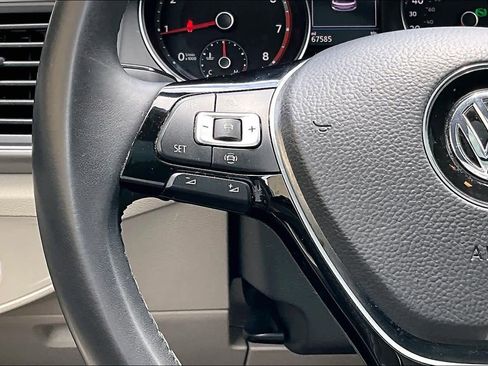 Used 2019 Volkswagen Atlas SE FWD image 24