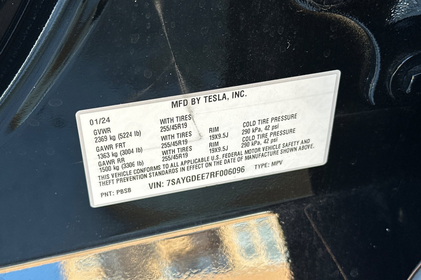 Used 2024 Tesla Model Y Long Range AWD/4WD image 29