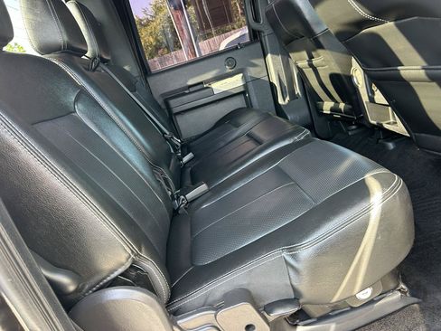 Used 2013 Ford F250 Lariat w/ Lariat Interior Pkg AWD/4WD image 11