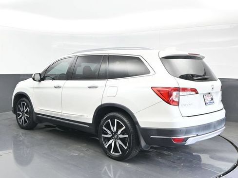 Certified 2022 Honda Pilot Touring image 3