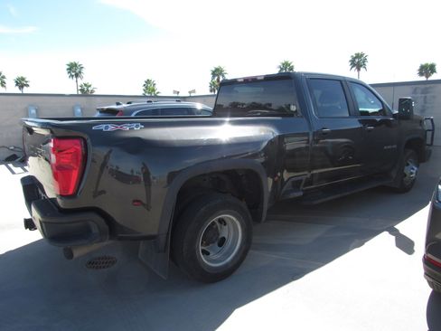 Used 2021 Chevrolet Silverado 3500 W/T w/ Gooseneck/5TH Wheel Package image 3