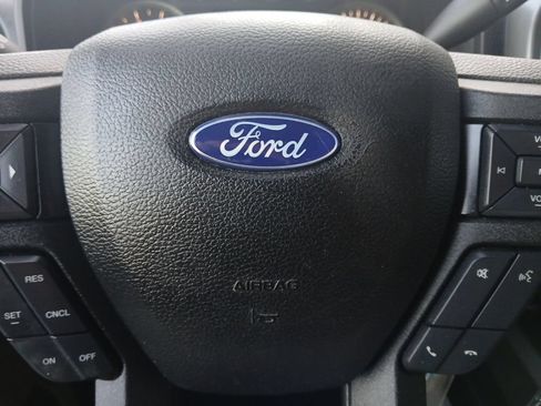Used 2018 Ford F150 XLT w/ Equipment Group 302A Luxury RWD image 5