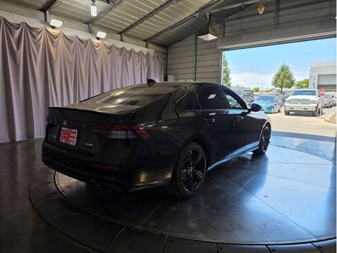 Used 2024 Honda Accord Sport image 6