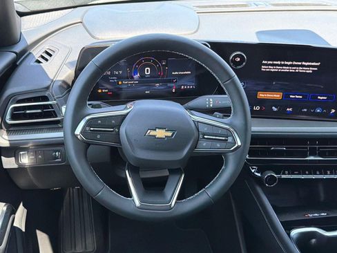 New 2026 Chevrolet Traverse LT FWD image 24