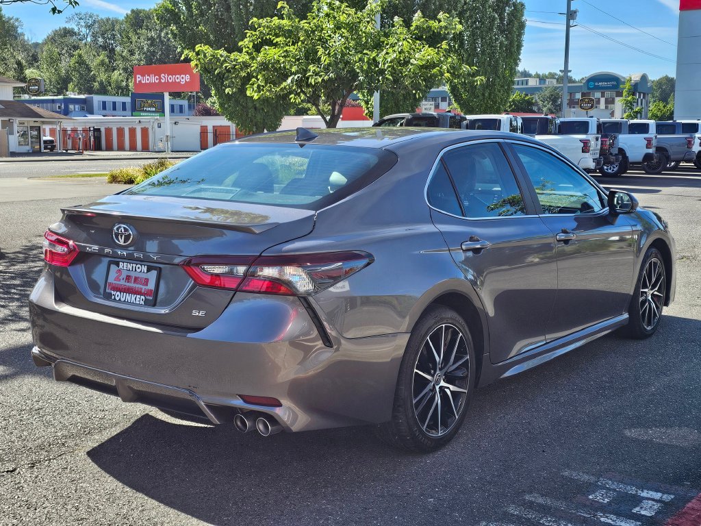Used 2024 Toyota Camry SE FWD image 5