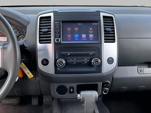Used 2019 Nissan Frontier S RWD image 3