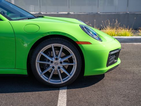 Certified 2020 Porsche 911 Carrera RWD image 9